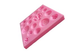 Molde silicona 16 figuras corazon y flores (1).jpg